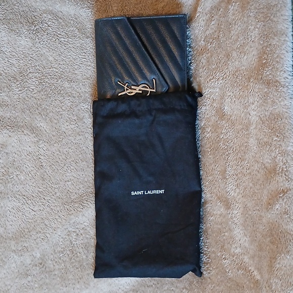 💯% Authentic YSL Envelope Wallet (no chain) - Picture 3 of 16